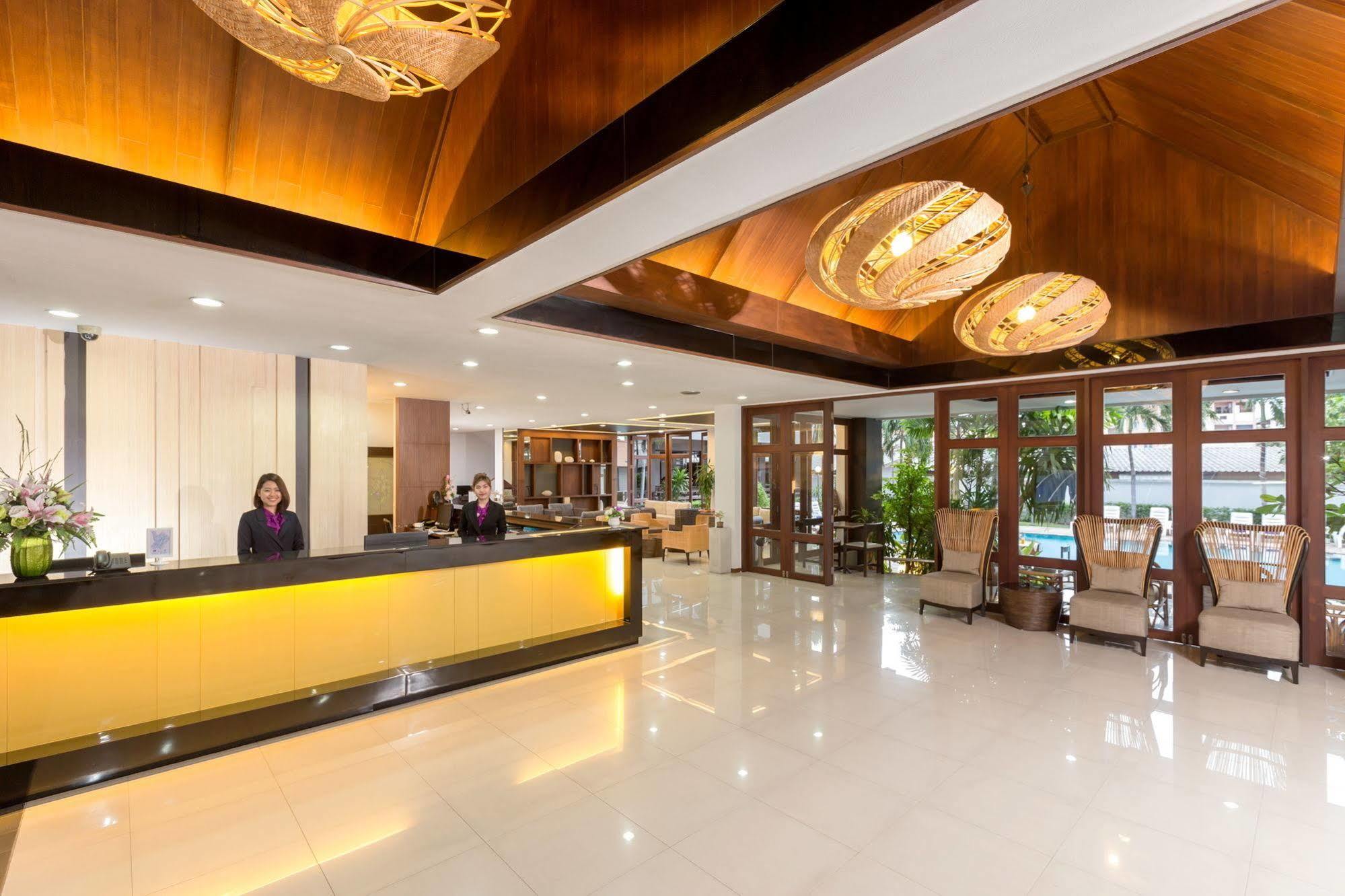 The Holiday Resort Pattaya Exteriör bild